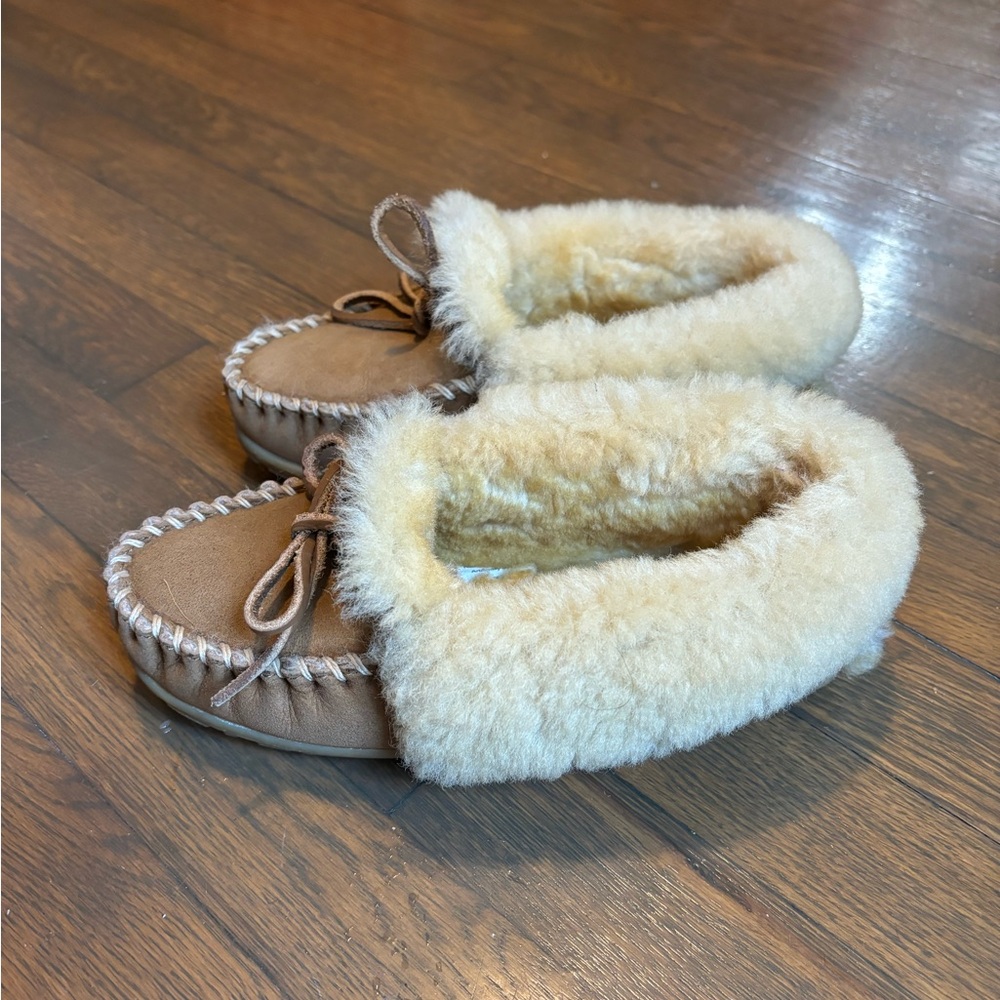 Women’s LL Bean Suede Slippers